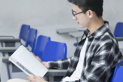 华北水利水电大学在职研究生只有一个网站能报名吗专科毕业当年能报吗?